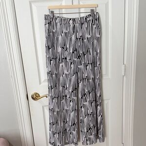 New York & Company Zebra Print wide leg pant size 8